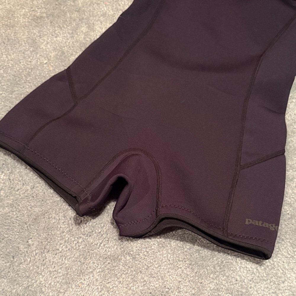 Patagonia R1 Spring Jane Black Shorty Wetsuit Size 8 Women’s - Picture 5 of 9